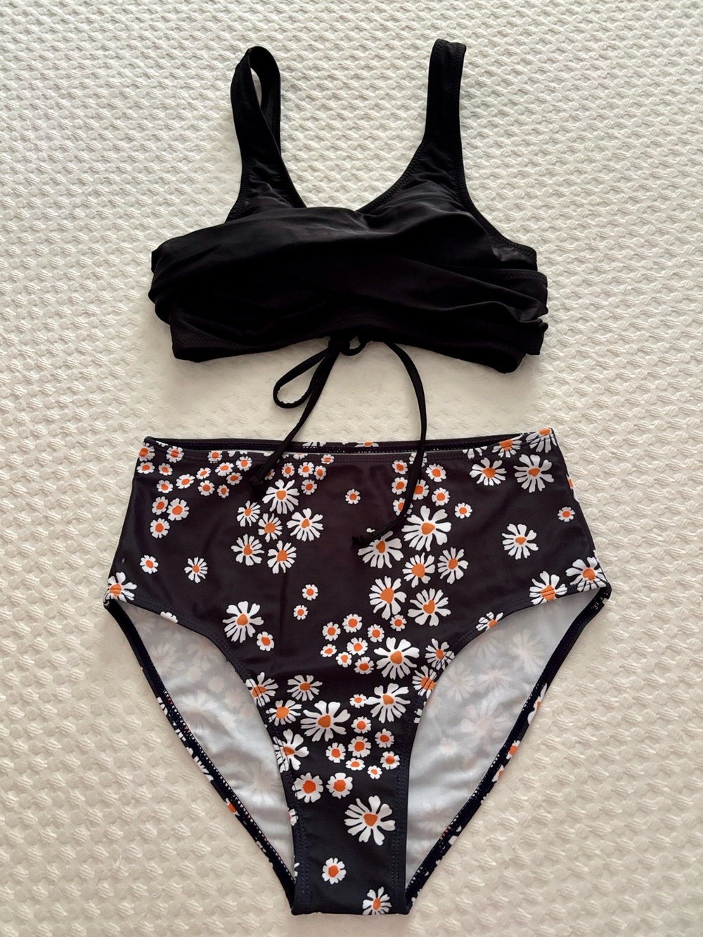 HIGH WAIST DAISY BIKINI BOTTOMS AND COORDINATING TOP